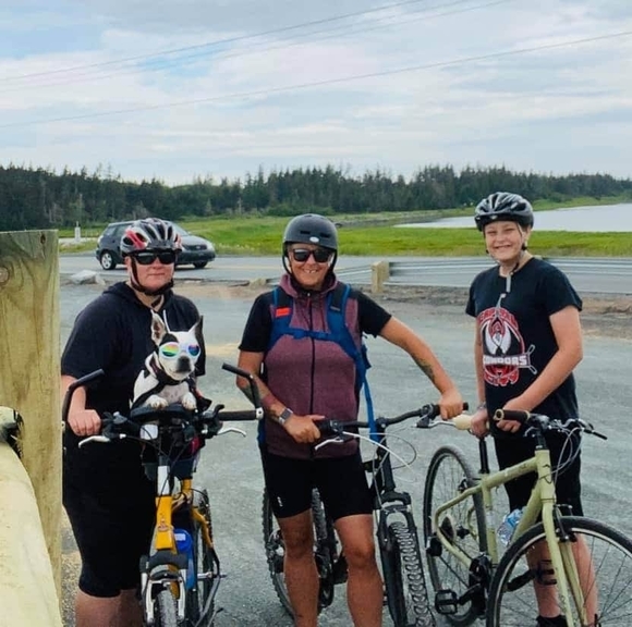 Meet your Posher, Julie - Picture 1 of 1